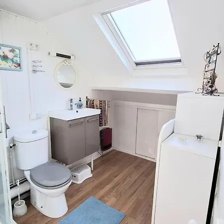 Casa de Férias Maison Cosy Avec Jardin Proche 24h Du Mans