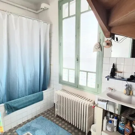 Casa de Férias Maison Cosy Avec Jardin Proche 24h Du Mans Le Mans