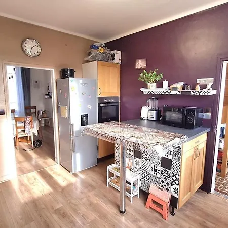 Casa de Férias Maison Cosy Avec Jardin Proche 24h Du Mans